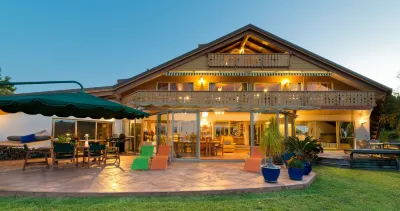 Chalet Romantica Hotel in zona Hole In The Rock Dolphin Cruise