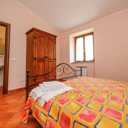 Mansion in Apecchio Near Lake and Pool