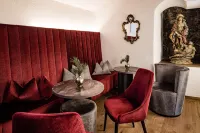 Grand Hotel Wolkenstein - Pet Friendly