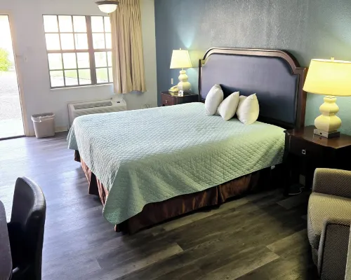 Best Price Motel & Suites Hotels in Orange