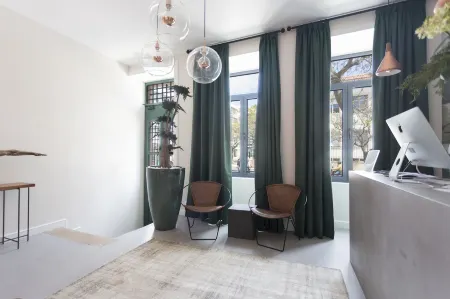 Alameda Exclusive House