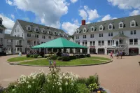 Black Bear Lodge - Apartments