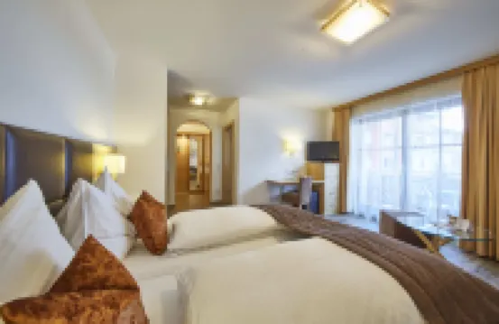 羅密霍夫酒店 大格洛克納山道旁富施酒店