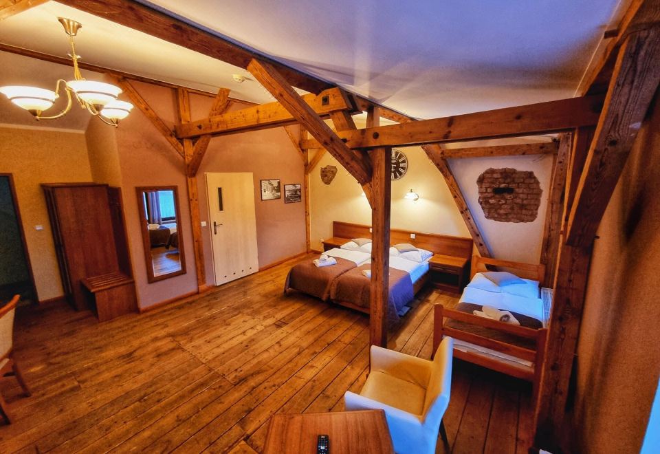 4. Hotel Za..