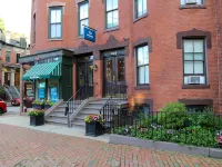 Maverick Suites at 402 Columbus Ave Hotels near Back Bay