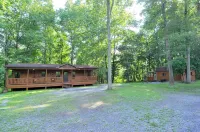 Sleepy Creek - Creekside Escape Hotels in 