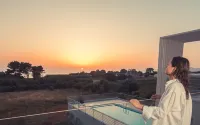 IO Luxury Pool & Hot Tub Suites Hotels in Preveza