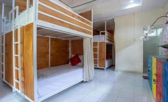 Nushe Hostel & Room
