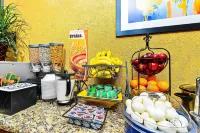 Microtel Inn & Suites by Wyndham New Braunfels - breakfast
