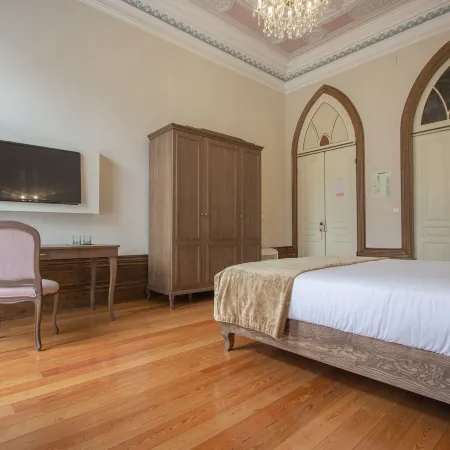 Dom José Alojamentos by Guestify Отели рядом с достопримечательностью «Замок Гимарайнш»