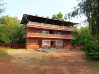 OmBodhi Retreat Hotels near Eco Beach