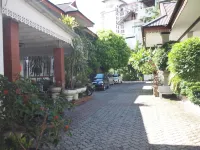 Roongruang Hotel - Hostels