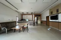 OYO 93429 Pondok Surya Near Fakultas Teknik Unhas Gowa Hotel dekat Love Garden Bukit Bollangi