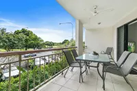 Traveller Jam Close to City, Airport and Esplanade