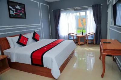 Van Kim Long Hotels in 