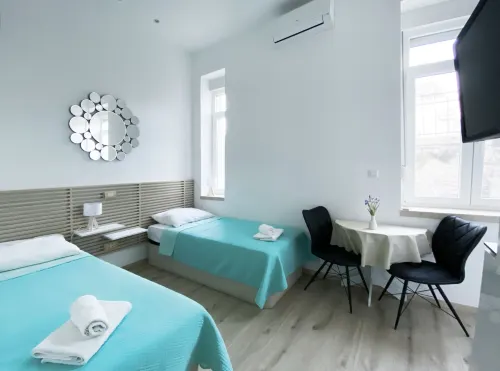 En-Suite Iris on Rokova Street
