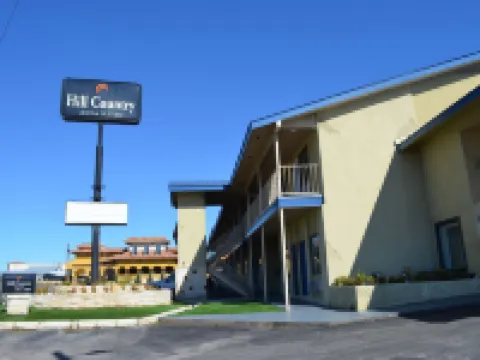 Hill Country Inn Hoteles en Marble Falls