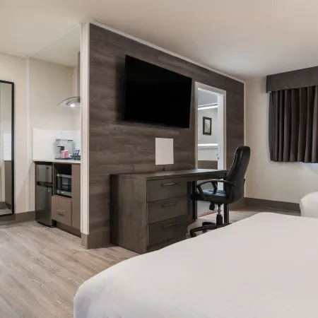 Glengarry Extended Stays