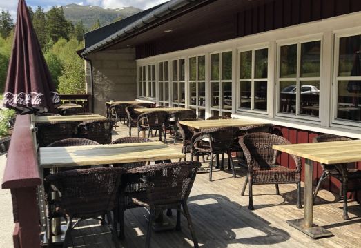 식사 공간 및 부대시설