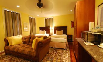 Grand Center Inn