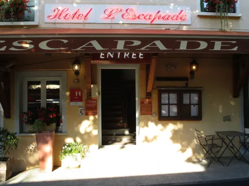 Hotel Restaurant l'Escapade Hotels in Bedoin