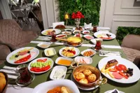 Bayrak Grand Hotel - breakfast