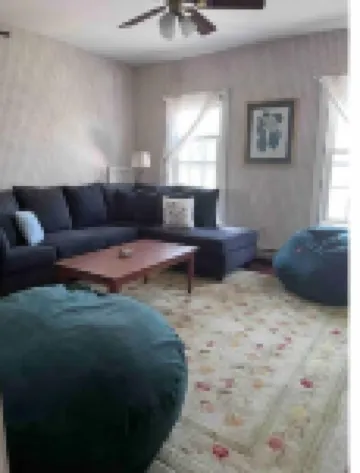 Spacious downtown Saco getaway!