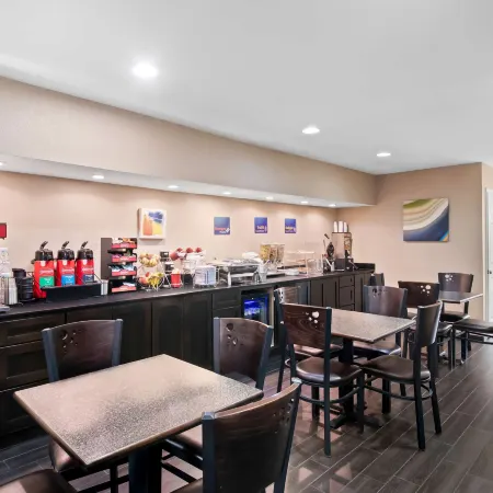 Best Western Cedar Inn
