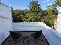 Cute and Close to Downtown! Off street parking w/ short walk to Academy/Stadium