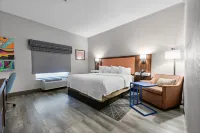 Hampton Inn Seguin - parking