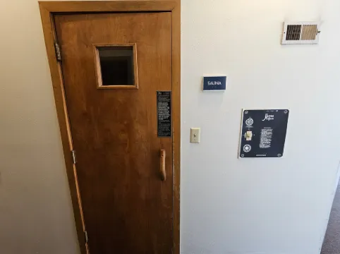 Indoor Hot Tub and Cozy Sun Room - Charming Mountain Escape