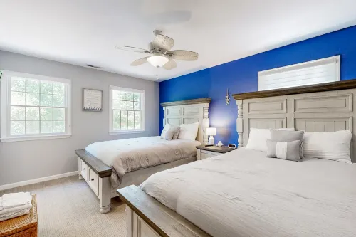 Bear Trap Dunes house w/ golf on-site, fireplace, basketball court, shared sauna