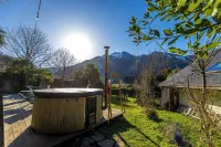 4-Star Gite, Sleeps 6 in the Ossau Valley. Wooded Park with Nordic Bath!