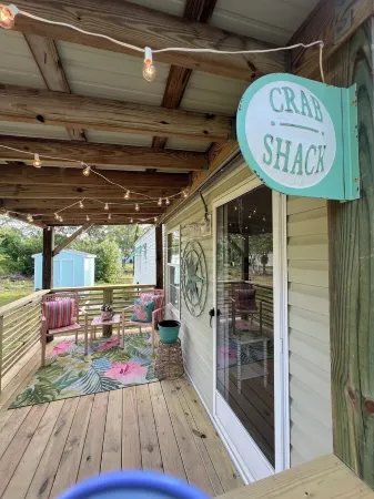 Fancy, Fabulous Flamingo Vibes !! Отели в г. Холли Ридж