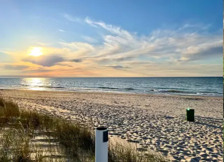 Charming Retreat with Coffee Station and Shared Backyard - Cozy Haven