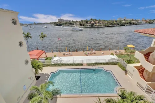 Private Balcony and Intracoastal Views - Charming Oasis