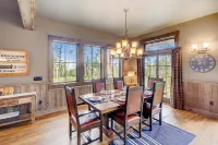 Luxury Mountain Home with Hot Tub and Amazing Views - Exquisite Retreat