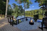 Water Front Spectacular! 40min from Washington DC  - 10 Minutes from Manassas