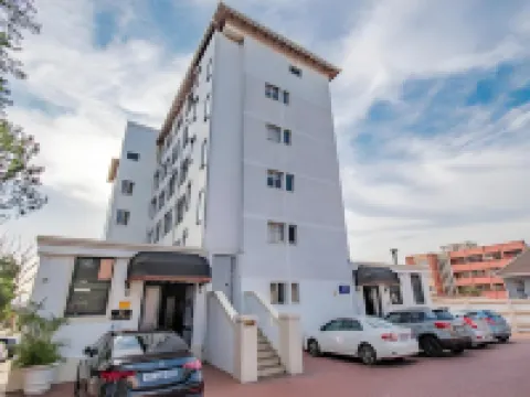 エマコシニホテルオンイースト ベレアのホテル