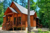 Secluded Mountain Gem - Creek, Hot Tub, Privacy, Escape فنادق في McCurtain County