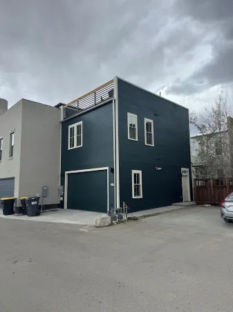 NEW! Roof Top Chalet-Luxury Western Living-STR-308 Отели рядом с достопримечательностью «Elephant Rock campground»