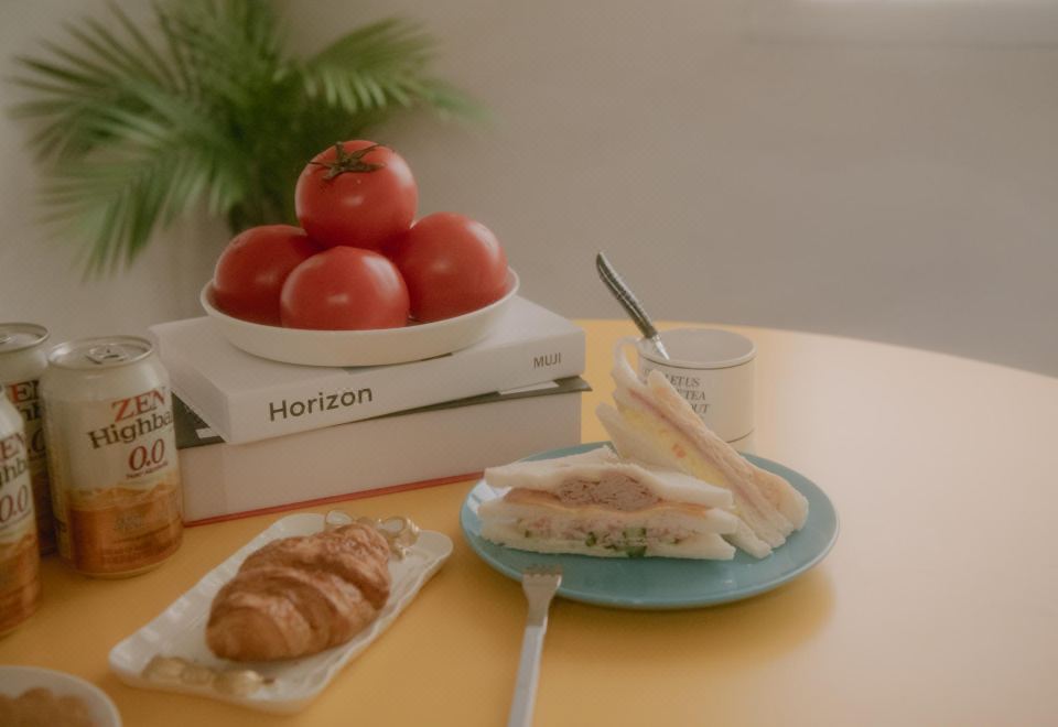 2. 홍대입구역 그리..