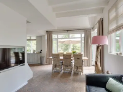 Holiday Home with a Terrace at Bedafse Bergen Hoteles en Uden