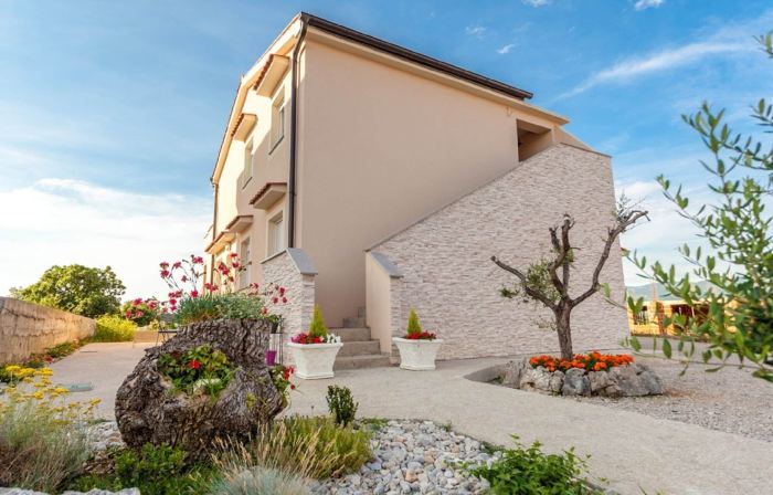 Apartment in Omisalj Near Sea Beach