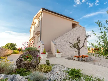 Apartment in Omisalj Near Sea Beach Отели в г. Omisalj