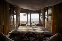 Dunhill Beach Resort Hotels in Cola