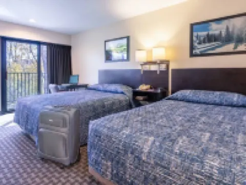 Rabbit Ears Motel Hotels in Routt County