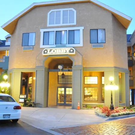 Oak Tree Inn