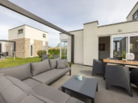 Modern Lodge with Two Bathrooms, Near the Beach Hotels in Callantsoog
