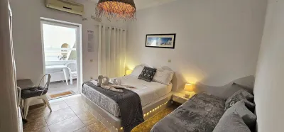 룸, 바다 옆의 즐거운 룸 2 페리사 호텔